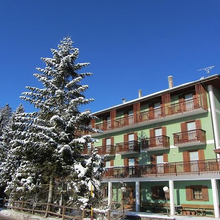 Albergo Monteverde Lavarone Exterior photo